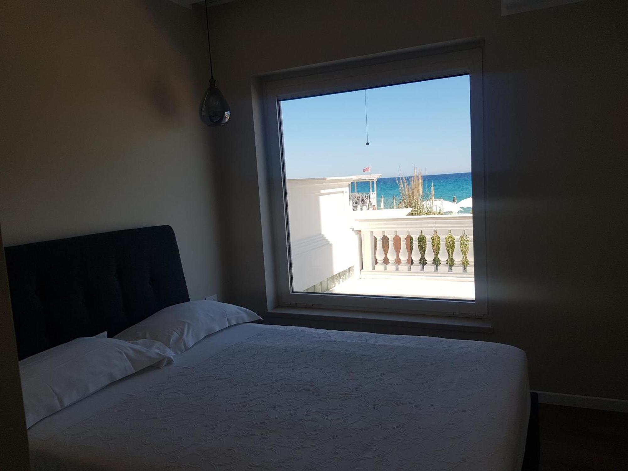 Blu Sea Apartments Pietra Ligure Extérieur photo
