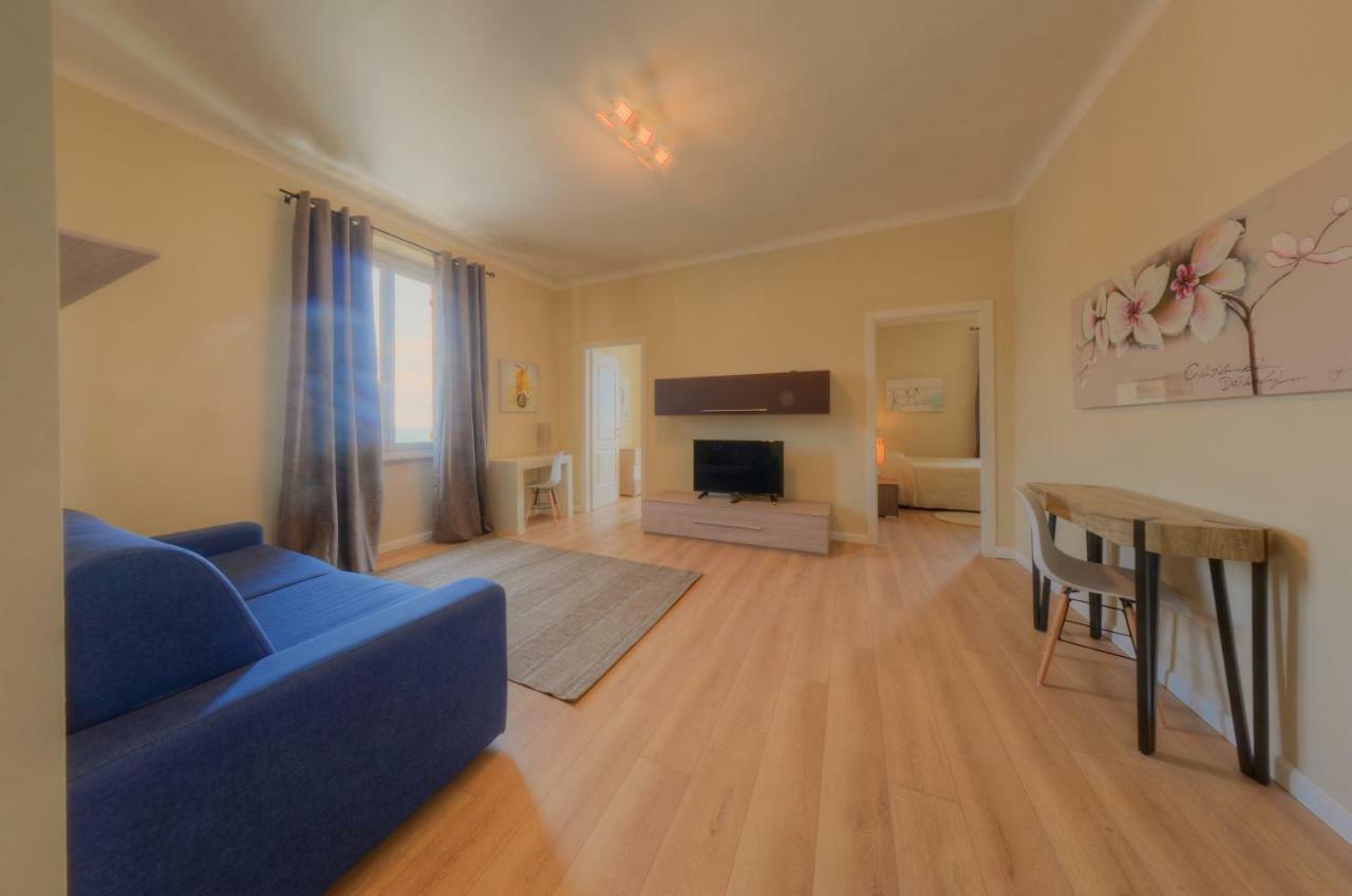 Blu Sea Apartments Pietra Ligure Extérieur photo