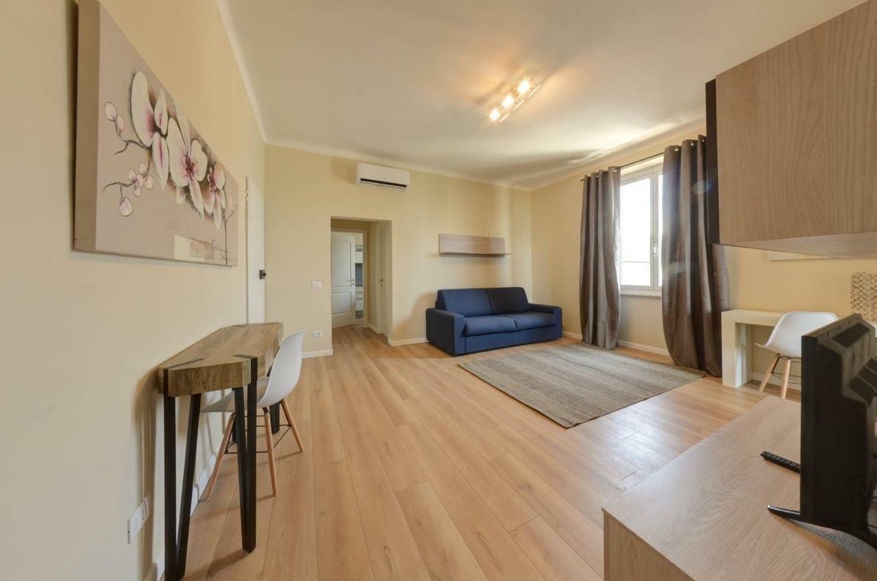 Blu Sea Apartments Pietra Ligure Extérieur photo