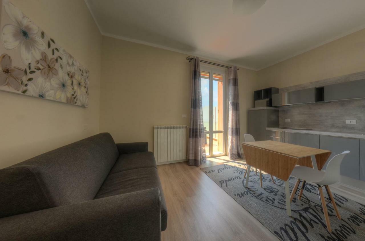 Blu Sea Apartments Pietra Ligure Extérieur photo